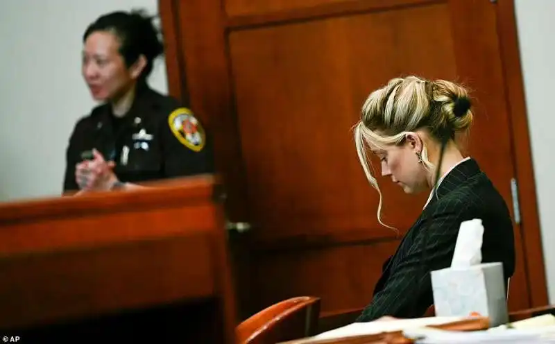 amber heard al processo in virginia 6