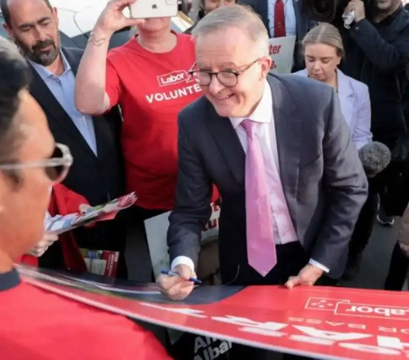 anthony albanese   3