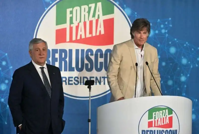 antonio tajani ronn moss    convention di forza italia  