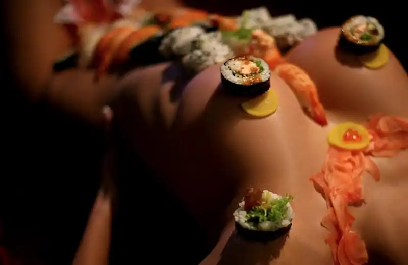 be kinky nyotaimori