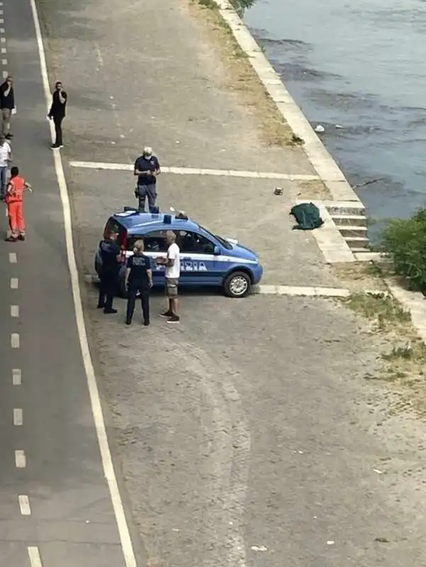 cadavere ritrovato nel tevere  2