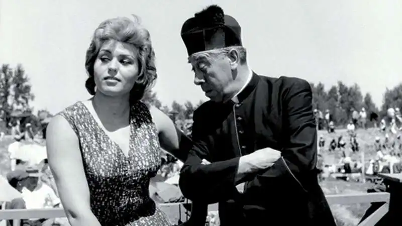 Don Camillo monsignore… ma non troppo 