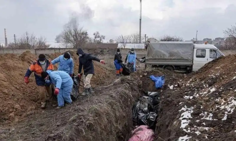 fosse comuni in ucraina 1