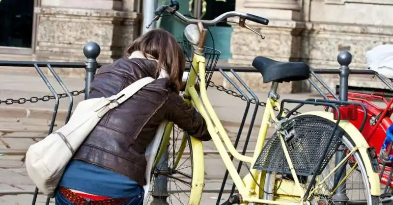 FURTO BICICLETTA 