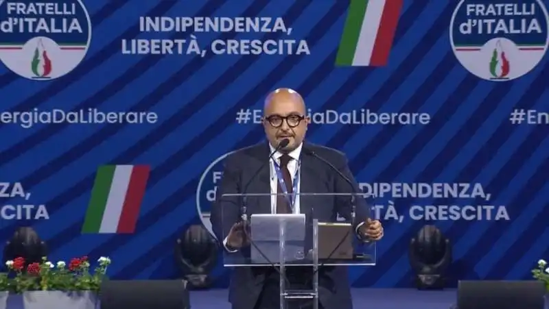 GENNARO SANGIULIANO ALLA CONVENTION DI FRATELLI D ITALIA