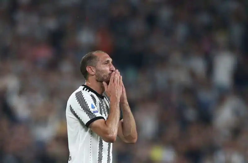 il saluto di giorgio chiellini alla juventus 25