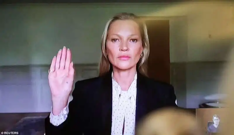 Kate Moss testimonia al processo Depp Heard 