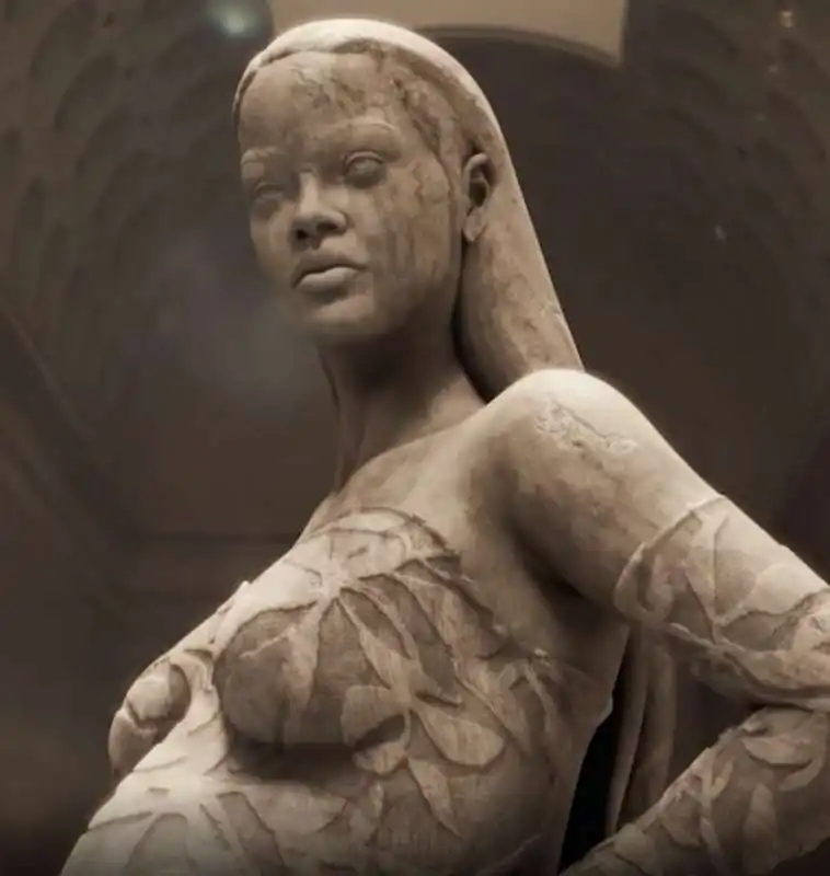 la statua di rihanna al met 1