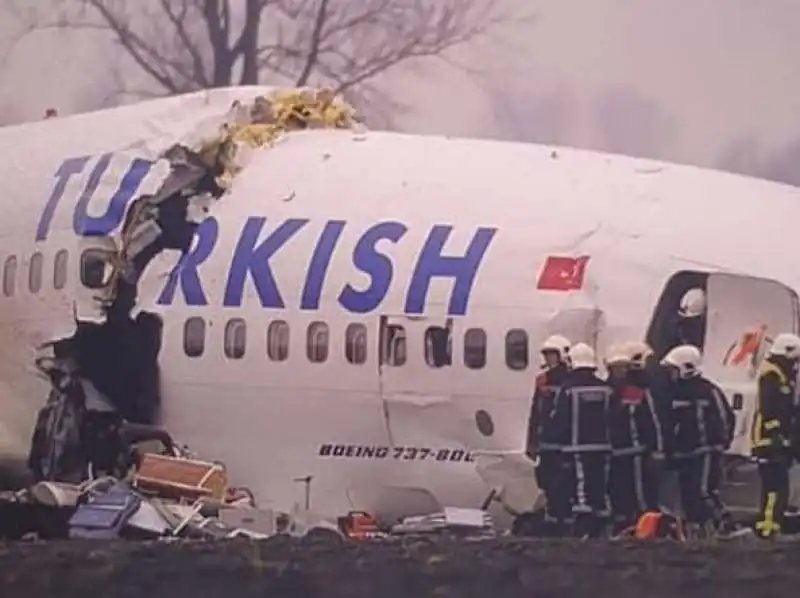 LE FOTO RICEVUTE DAI PASSEGGERI DEL VOLO TK7709 DA TEL AVIV 