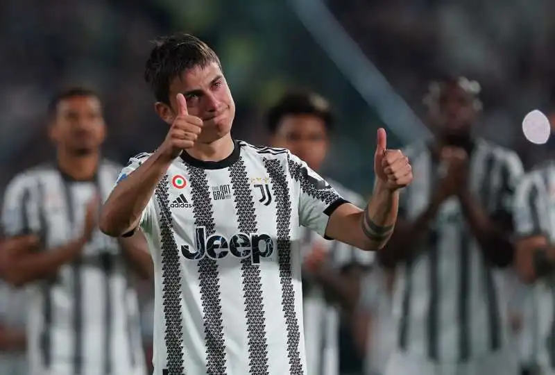 le lacrime di paulo dybala mentre saluta la juventus 4