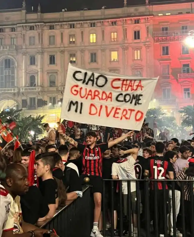 meme e prese in giro su calhanoglu 2