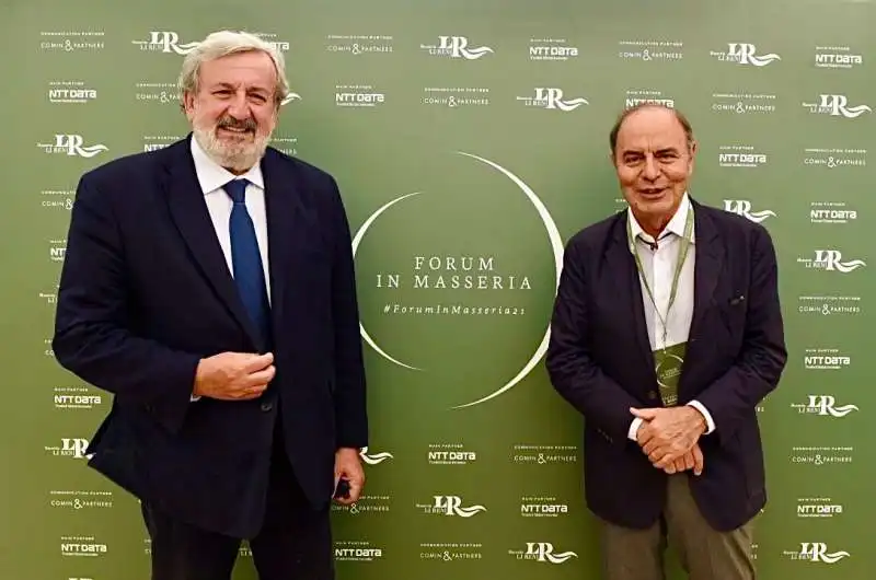 MICHELE EMILIANO E BRUNO VESPA ALLA MASSERIA LI RENI 