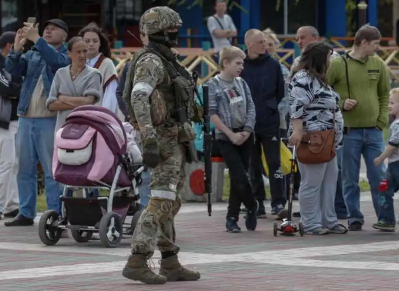 militare russo a melitopol