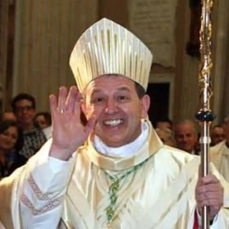 monsignor suetta 2