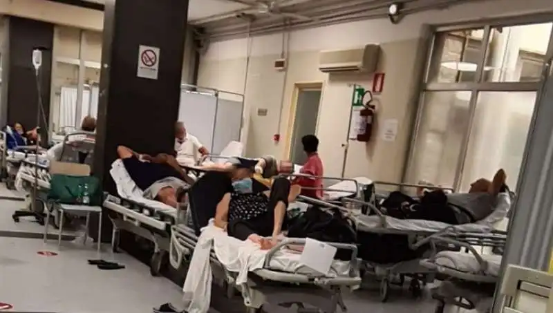 pronto soccorso del cardarelli di napoli 10