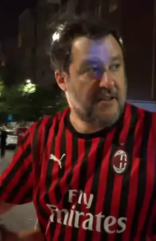 salvini festa scudetto milan