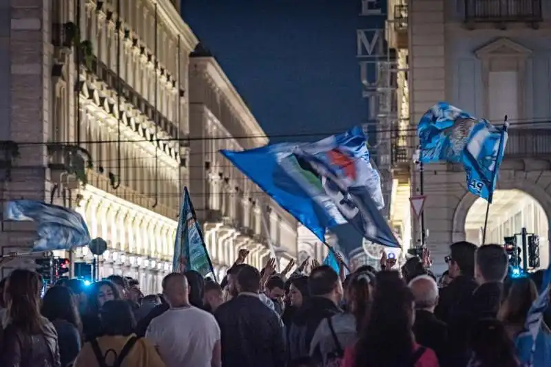 festa scudetto dei tifosi napoletani a torino 9