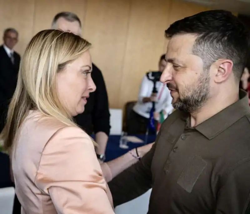 giorgia meloni volodymyr zelensky g7 hiroshima