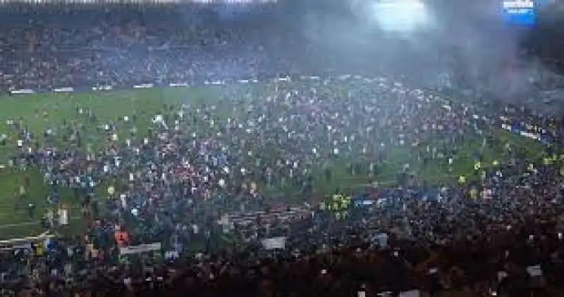 invasione di campo udinese napoli 3