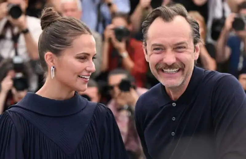 jude law alicia vikander 2