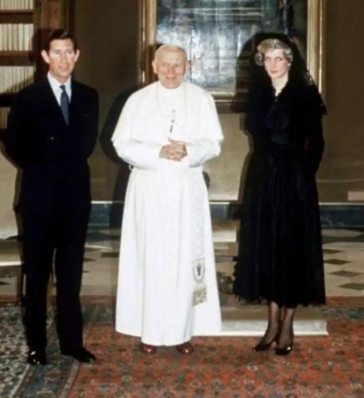 lady diana  principe carlo papa giovanni paolo ii