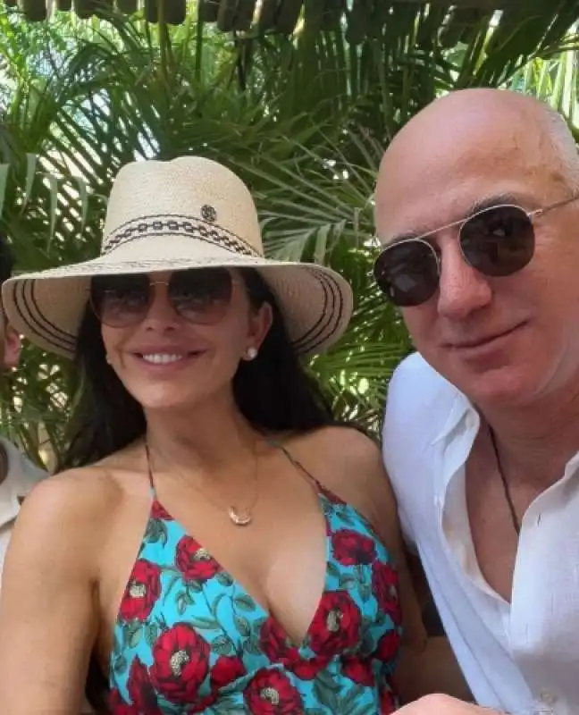 lauren sanchez jeff bezos 11