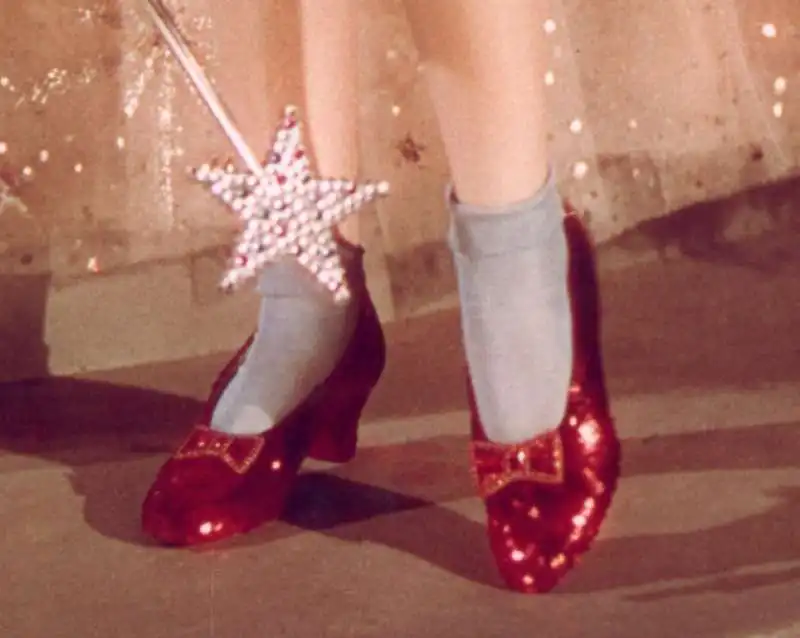 LE SCARPE CHE JUDY GARLAND HA INDOSSATO NEL FILM IL MAGO DI OZ