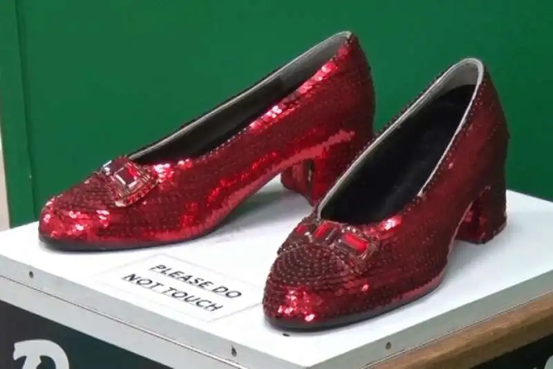 LE SCARPE CHE JUDY GARLAND HA INDOSSATO NEL FILM IL MAGO DI OZ