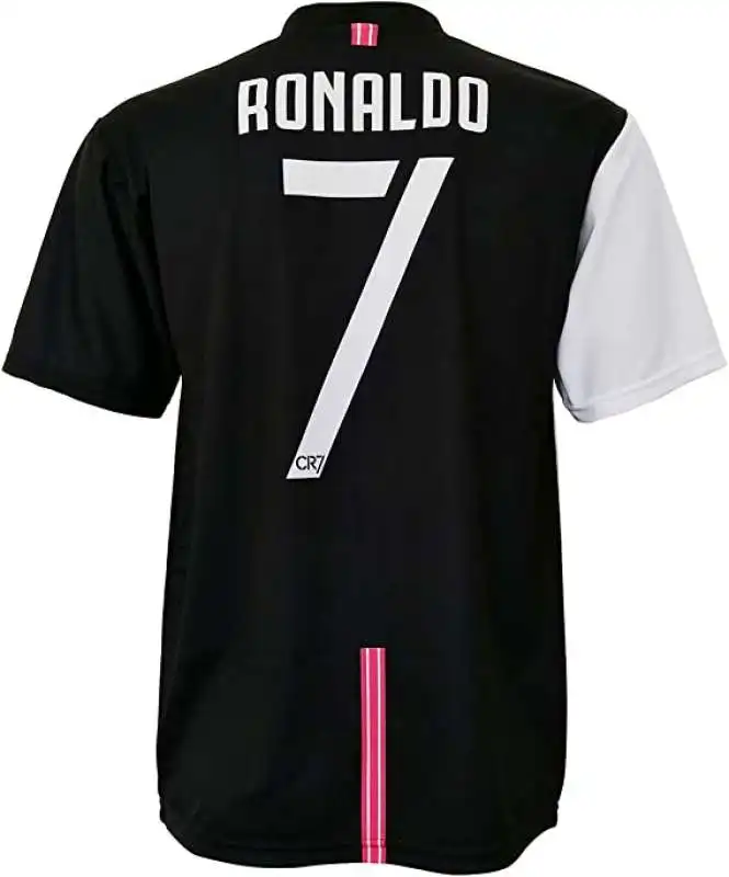 maglia finta di cristiano ronaldo prodotta da pegaso 3