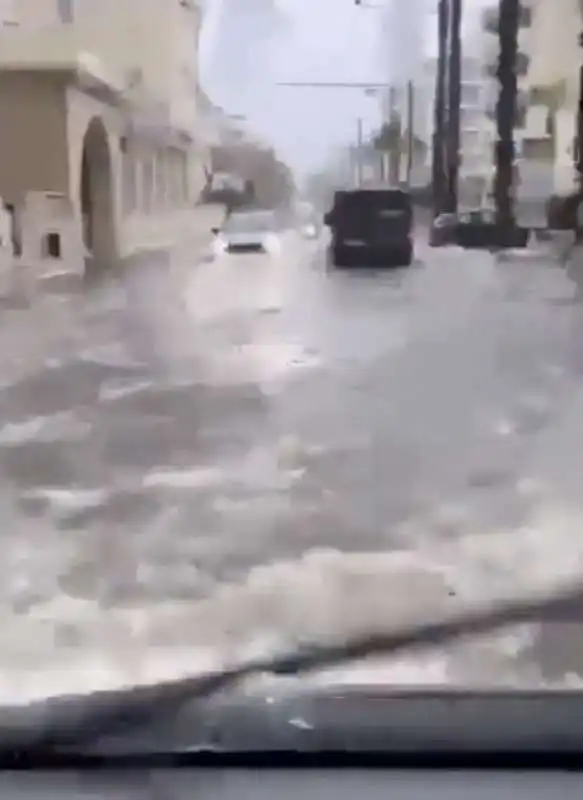 maltempo e allagamenti a riccione 2