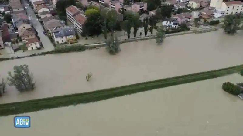 maltempo in emilia romagna   cesena allagata ripresa dal drone   1