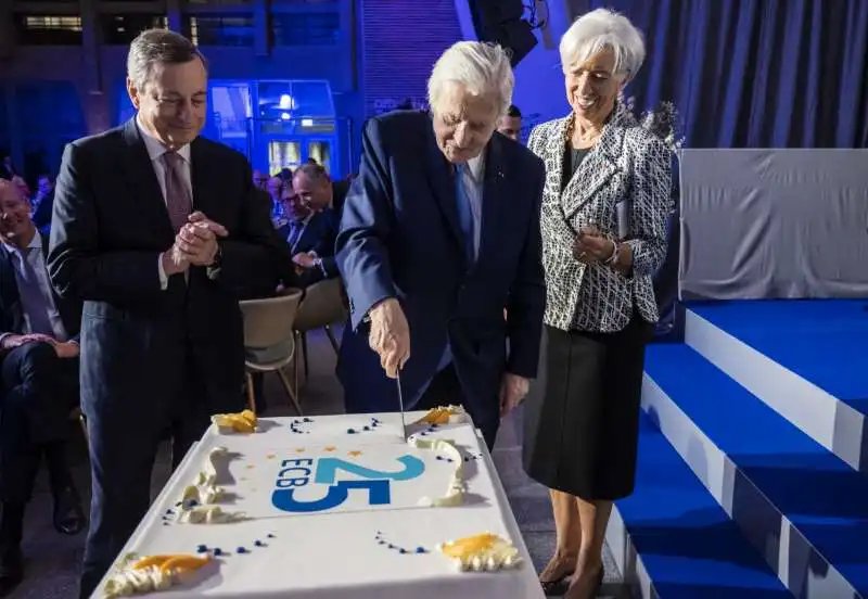 mario draghi   jean claude trichet    christine lagarde   25 anni di bce    