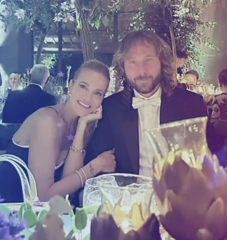 dara rolins e pavel nedved al matrimonio di andrea agnelli e deniz akalin a lisciano niccone, in umbria   6