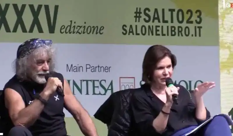 mauro corona bianca berlinguer al salone del libro di torino