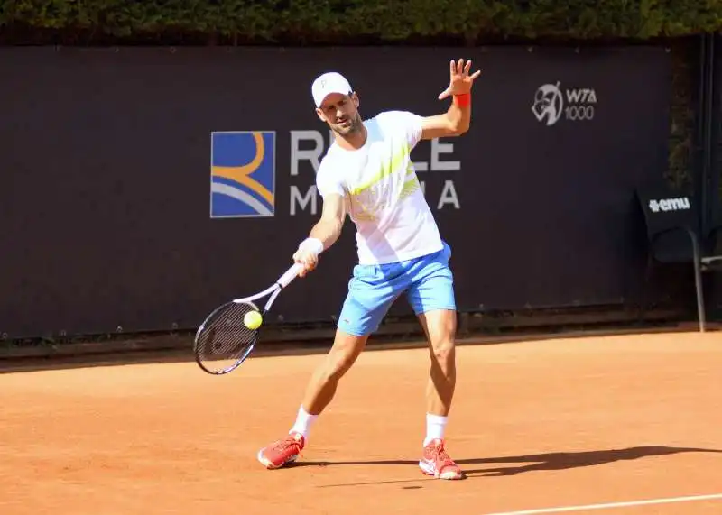 Nole Djokovic in allenamento al foro italico - foto Dallavecchia  GMT 229