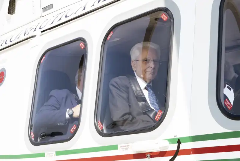 sergio mattarella visita le zone colpite dall alluvione in emilia romagna