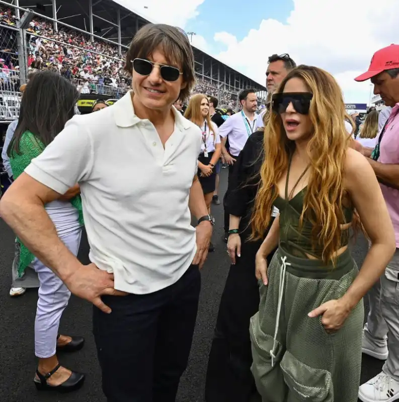 Shakira con tom cruise