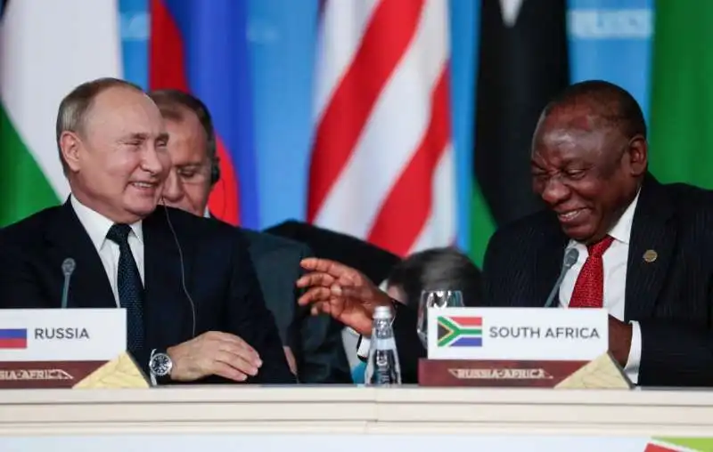 vladimir putin   cyril ramaphosa  