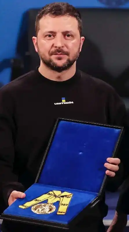 volodymyr zelensky   premio carlo magno ad aquisgrana 