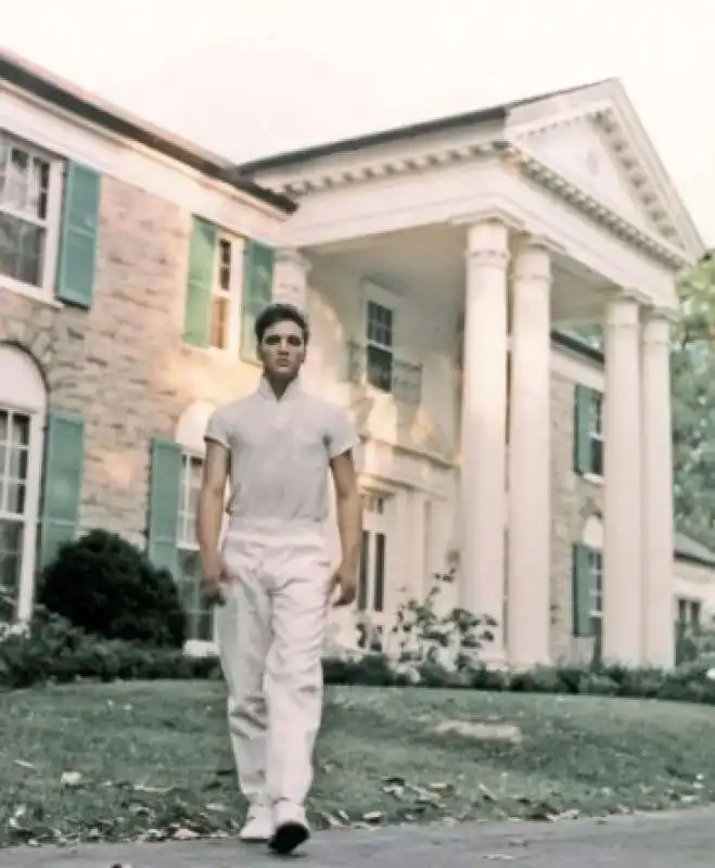 elvis presley a graceland 6