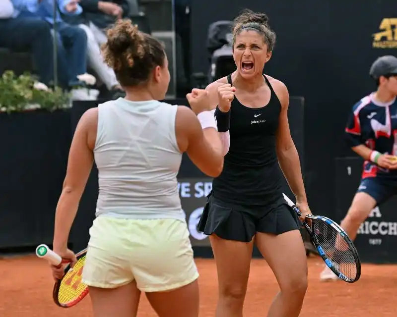 esultanza jasmine paolini sara errani 33   foto gobbi gmt