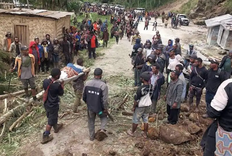 frana papua nuova guinea 4