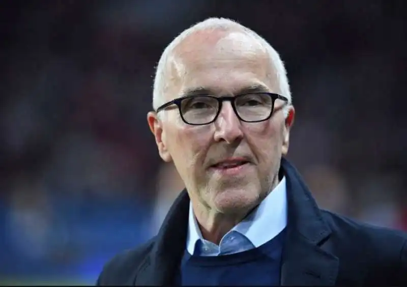 FRANK MCCOURT