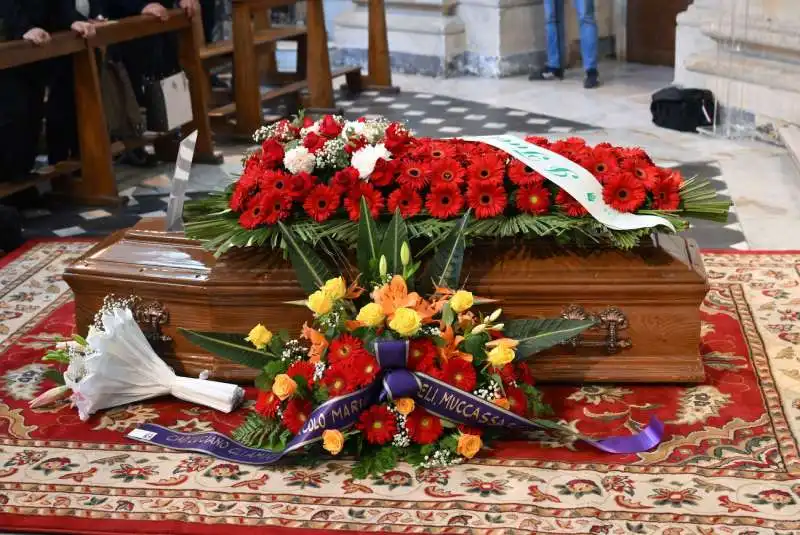 funerali luciano di bacco   foto mezzelani gmt9