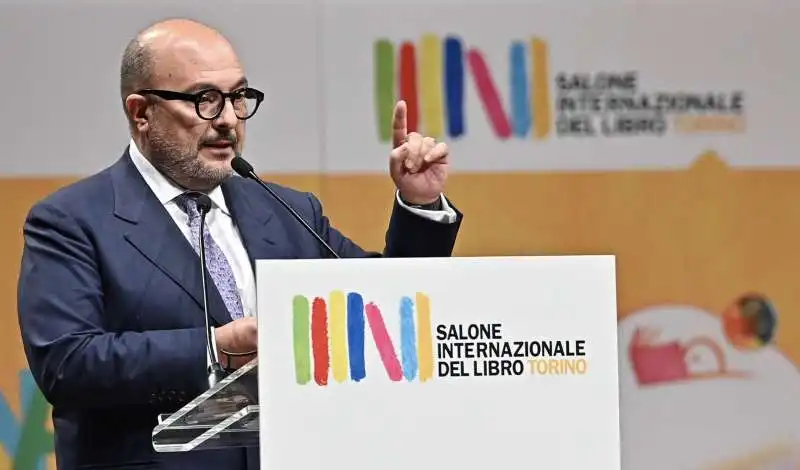 gennaro sangiuliano   salone del libro di torino