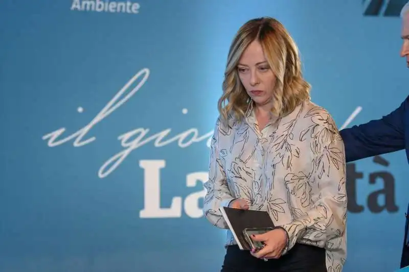 giorgia meloni al convegno della verita   1