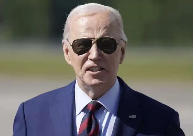 JOE BIDEN 