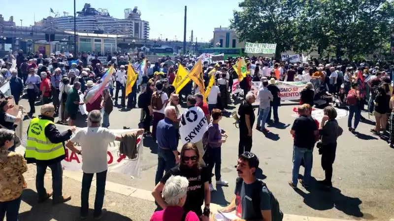 manifestazione comitati