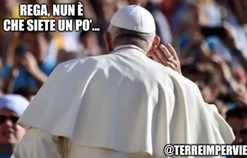 meme su papa francesco e la frociaggine  