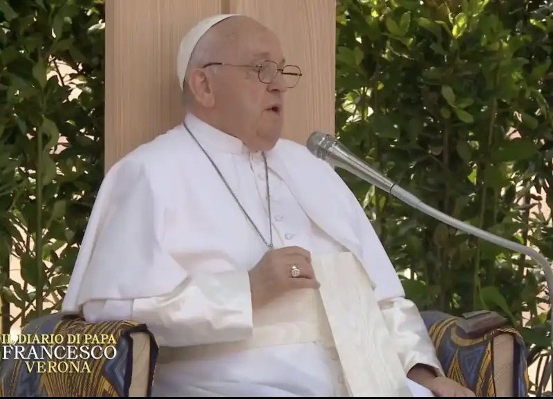 PAPA FRANCESCO A VERONA - INCONTRO ARENA DI PACE